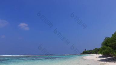 空中无人机旅游天堂岛海滩旅行蓝色的海洋白色沙子背景